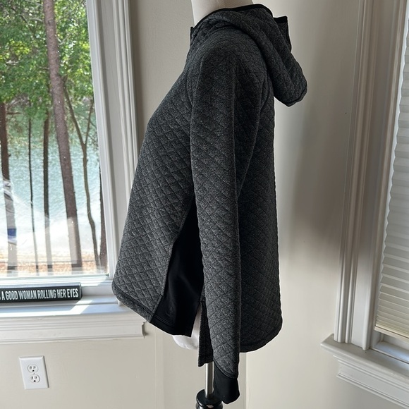 SMARTWOOL Quilted 1/4 Zip Hoody, Size Small, Like new - Picture 4 of 9